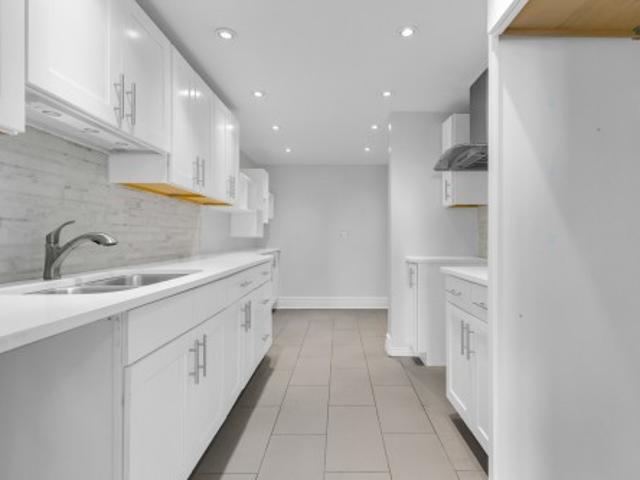 307 5 Av. Rembrandt, Côte Saint Luc, QC, H4W 2V2 condo for sale | Listing ID 19848 | Royal LePage