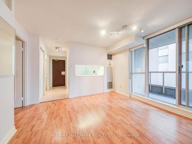 307 736 Bay Street, Toronto | Leased, C12837 | Condos. Ca