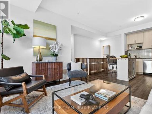 308 1 Briar Hill Avenue, Toronto, ON, M6B 0A9 townhouse for sale | Listing ID W13542 | Royal LePage