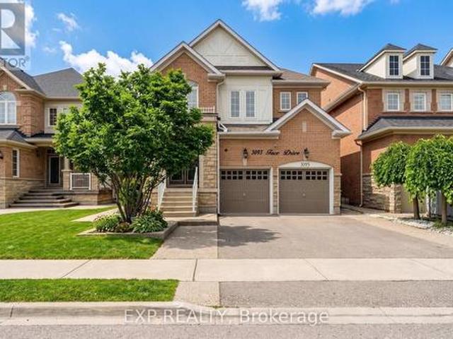 3095 Tacc Drive, Mississauga, ON, L5M 0A9 house for sale | Listing ID W13458 | Royal LePage
