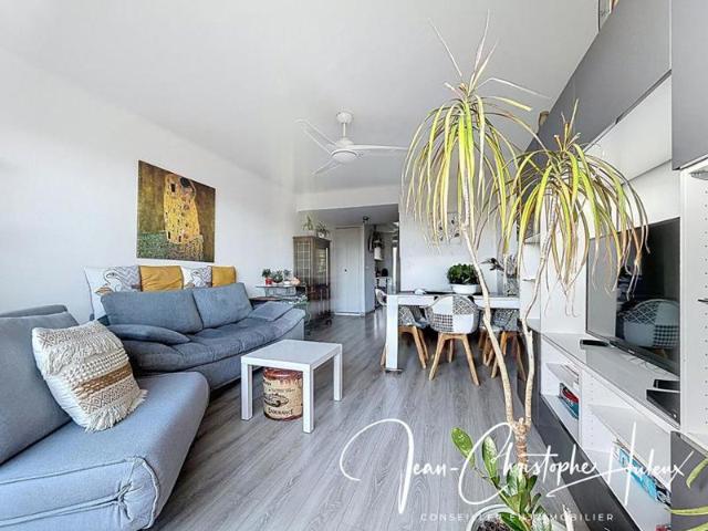 30900 NIMES Bel appartement P3 Lumineux avec sa place de parking