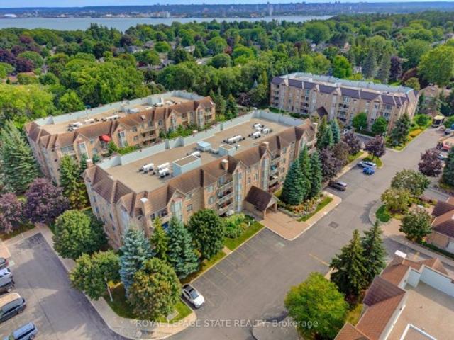 309 216D Plains Road West Road W, Burlington, ON, L7T 4K8 condo for sale | Listing ID W13693 | Royal LePage