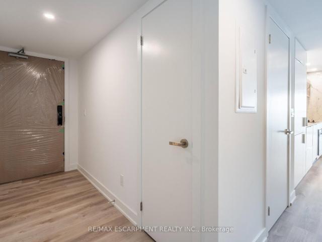 309 370 Martha Street, Burlington | 2Beds/2Bath, Condo, $699,000 | Condos. Ca