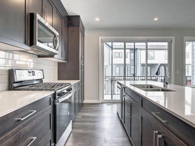 309 Evanscrest Square NW 2 Beds [object Promise] for Rent