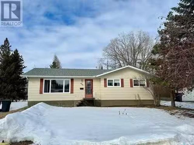 309 Finley Avenue, Cut Knife, SK, S0M 0N0 house for sale Li.