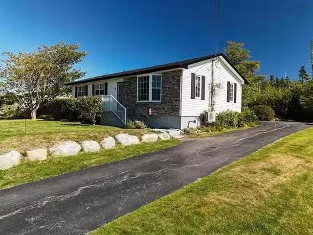 309 Highway 330, North East Point, NS, B0W 3P0 house for sal.