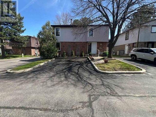 30 59 Kenninghall Boulevard, Mississauga, ON, L5N 1J6 condo for sale | Listing ID W13079 | Royal LePage