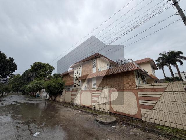 30.5 Marla House For Sale Zafar Ali Road Double Barrier Cantt Sialkot Urgent Sale Invester Rate Cantt