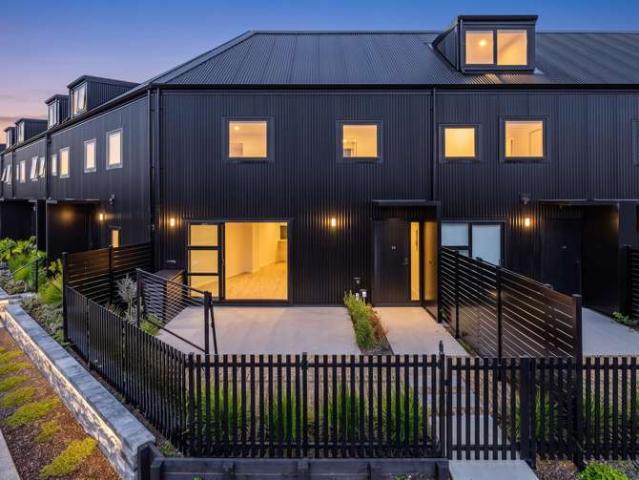 30 Te Tihi Street, Wiri, Manukau City
