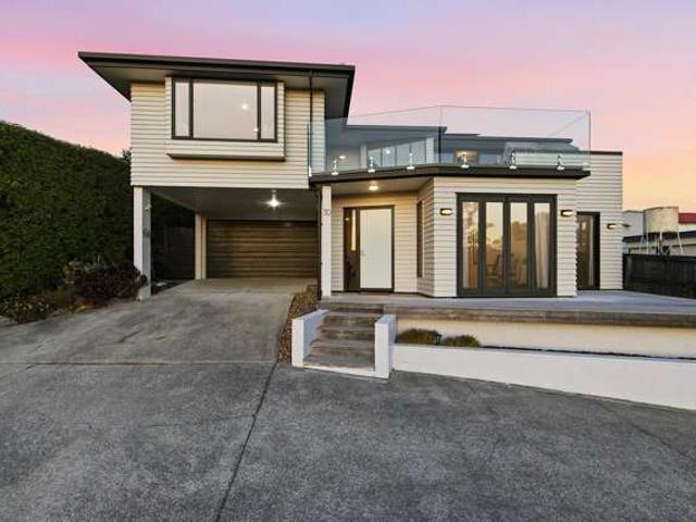 30 Te Ara Crescent, Diamond Harbour, Banks Peninsula