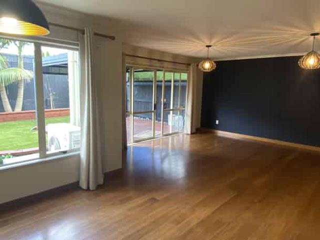 30 Temuka Garden, Blockhouse Bay, Auckland City