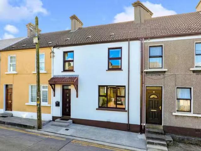 30 Waterlane, Bohermore, Galway City Centre, H91P04Y is for sale