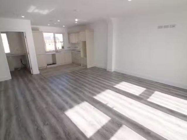 30 Amharc Abhann, Knock Hill, Ennis Road, Co. Limerick, V94022.