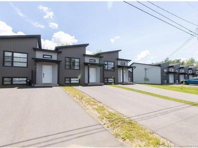 30 Beau Domaine Crt, Dieppe, NB, E1A 9H5 house for sale | Listing ID NB142573 | Royal LePage