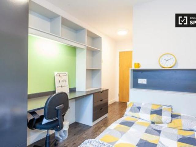 30 Bedroom Apartment Dublin Dublin D08 R596 ELS73599381