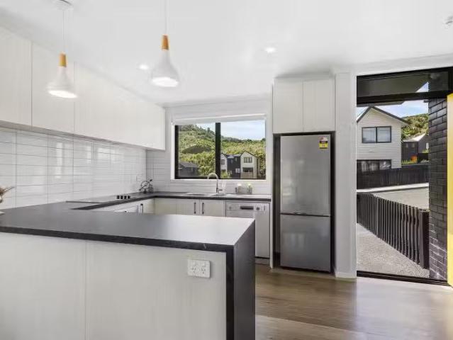 30 Bee Lane, Whitby, Porirua City