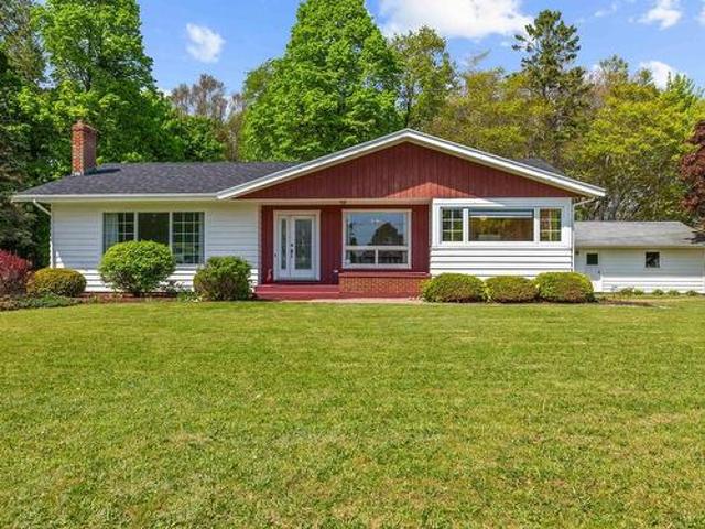 30 Birchwood Heights, Summerside, PE, C1N 4C3 house for sale | Listing ID 202614 | Royal LePage