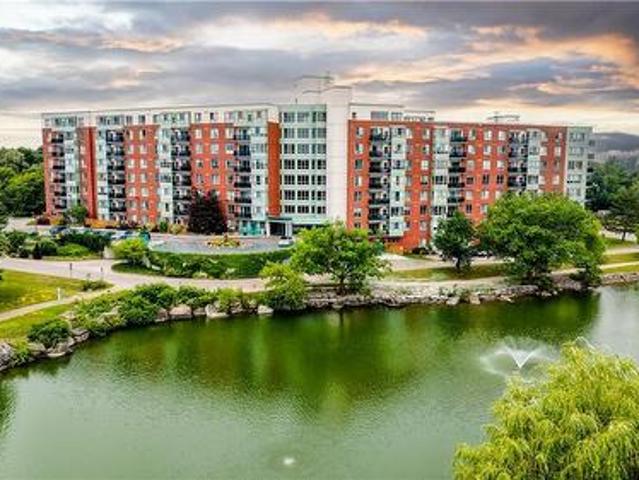 30 Blue Springs Drive Unit# Ph14, Waterloo, ON, N2J 4T2 condo for sale | Listing ID 40851 | Royal LePage
