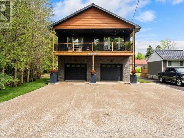 30 Bluewater Drive, Central Huron Goderich, ON, N7A 3X8 house for sale | Listing ID X13430 | Royal LePage