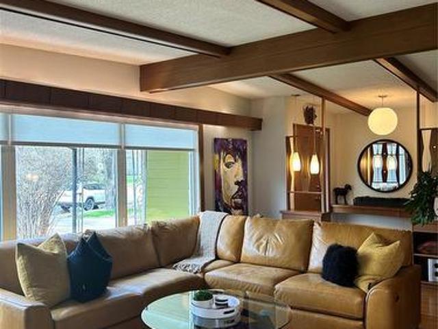 30 Cambridge Crescent, Saskatoon, SK, S7H 3P8 house for sale | Listing ID SK036646 | Royal LePage
