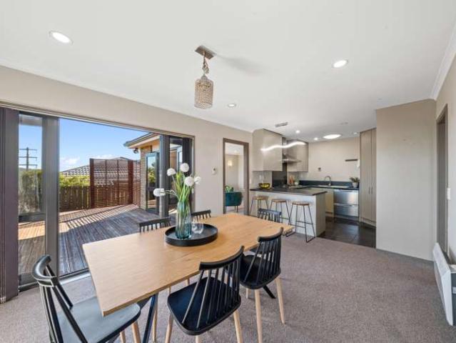 30 Cedarwood Street, Woodridge, Wellington City