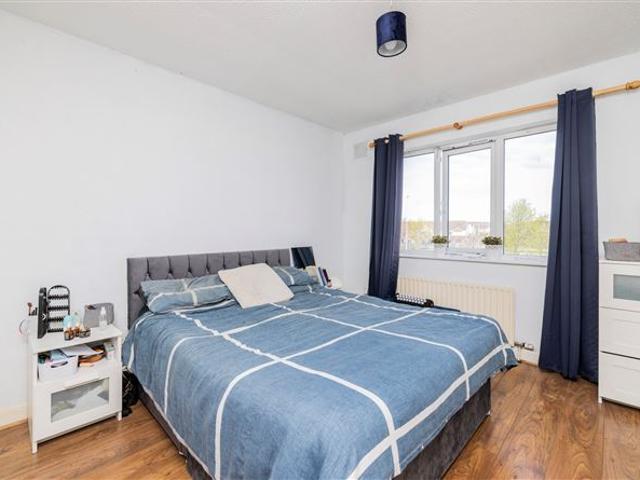 30 Chapel Grove, Balbriggan, Co. Dublin Sherry Fitzgerald Cumisky Kelly 4921 MyHome. Ie Residential