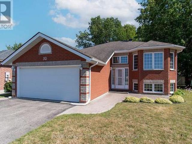 30 Charles Street, Penetanguishene, ON, L9M 2G7 house for sale | Listing ID S13627 | Royal LePage