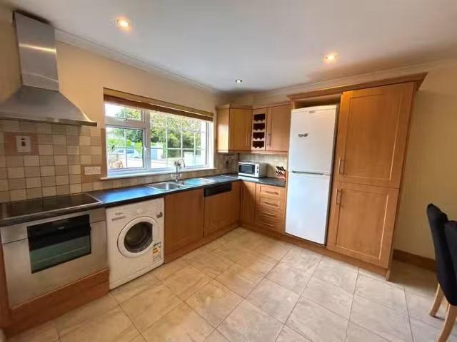 30 Church View, Station Road, Ballincollig, Co. Cork, P31YN63.