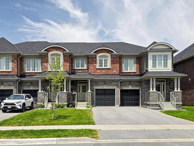 30 Cupples Farm Lane, Mount Albert | For Sale @ $800,000 | Condos. Ca