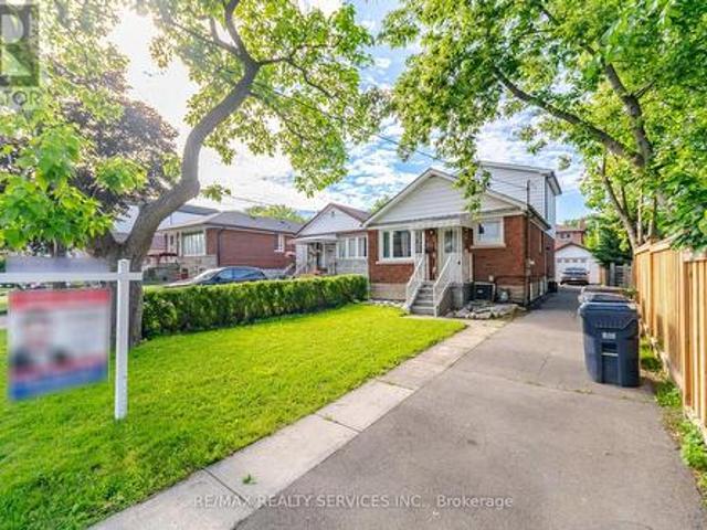 30 Elder Avenue, Toronto, ON, M8W 1S4 house for sale | Listing ID W13496 | Royal LePage