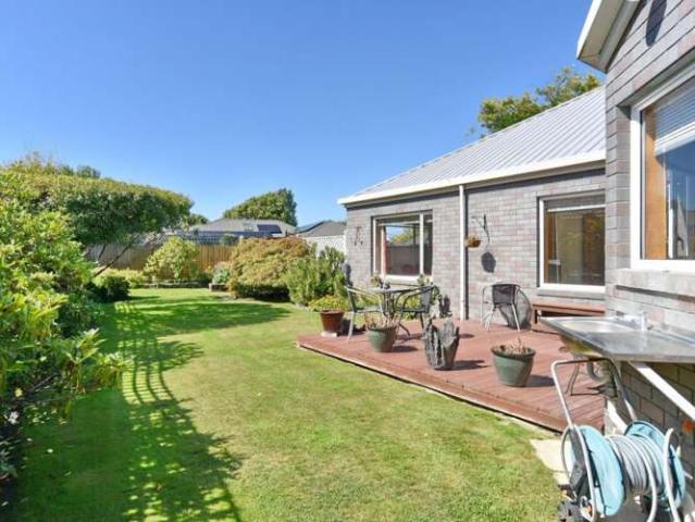 30 Farnswood Place, Redwood, Christchurch City