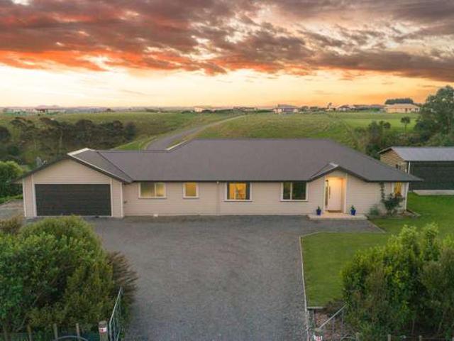 30 Godley Street and Willoughby Street, Halcombe, Manawatu