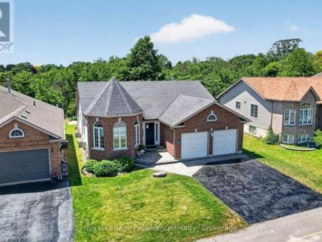 30 Heartwood Drive, Belleville Ward, ON, K8P 5L9 house for sale | Listing ID X13425 | Royal LePage