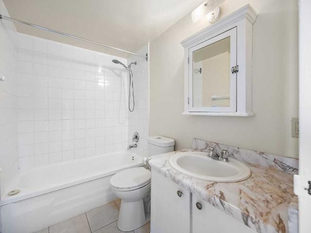 30 High Street East 1 Bedroom Apartment for Rent at 30 High St E, Mississauga, ON L5G 1J8 Port Credit