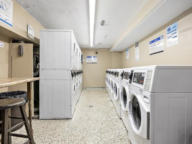 30 High Street East 1 Bedroom Apartment for Rent at 30 High St E, Mississauga, ON L5G 1J8 Port Credit