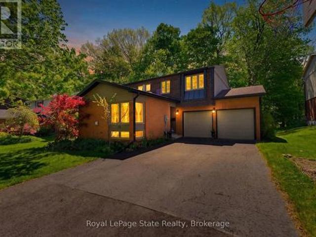 30 Jerome Park Drive, Hamilton Dundas, ON, L9H 6H2 house for sale | Listing ID X13170 | Royal LePage