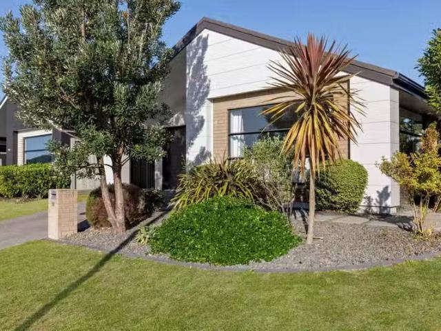 30 Komata Crescent, Papamoa, Tauranga For Sale