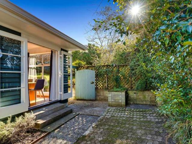 30 Kowhai Street, Hamilton Lake, Hamilton City