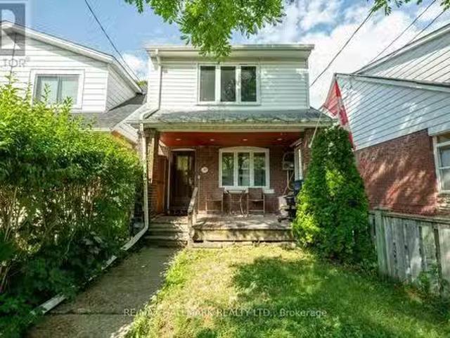 30 Lawlor Top Floor Avenue, Toronto, ON, M4E 3L7 house for l.