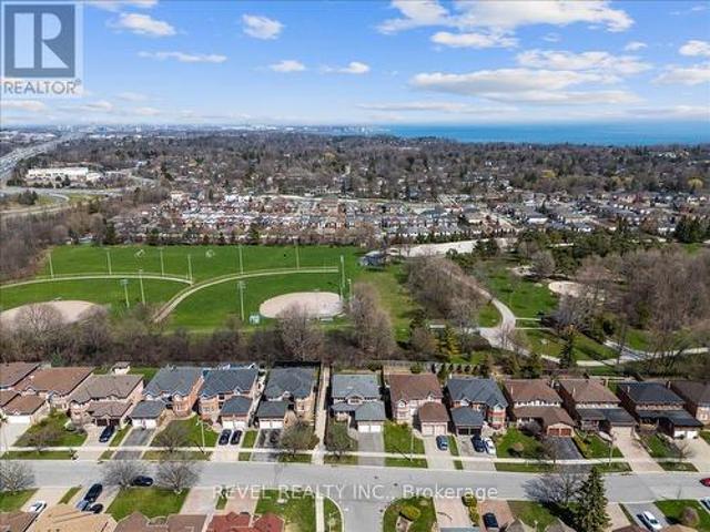 30 Linderwood Drive, Toronto, ON, M1C 3P8 house for sale | Listing ID E13473 | Royal LePage