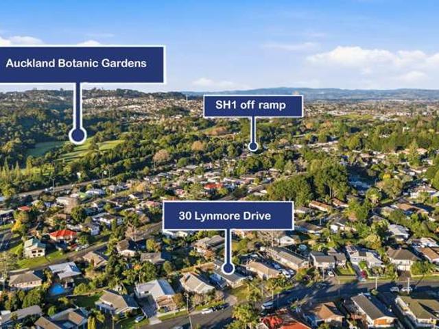 30 Lynmore Drive, Hill Park, Manukau City