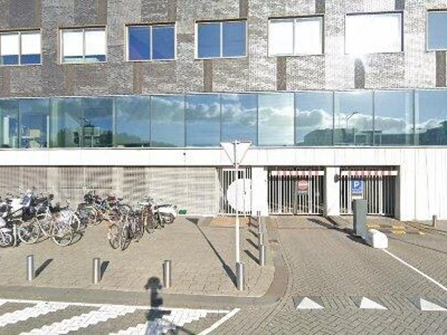 30 m2 office space for rent in Rotterdam Overschie