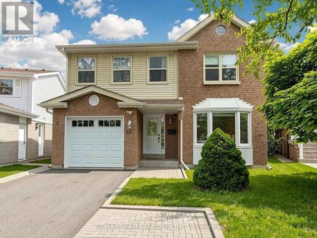 30 Mcgillivary Crescent, Brampton, ON, L6S 3P7 house for sale | Listing ID W13517 | Royal LePage