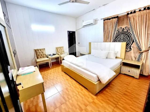30 Marla Corner House For Rent Best Fo Office
