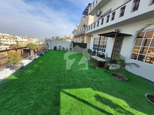 30 Marla Fully Furnished House with Big Lawn