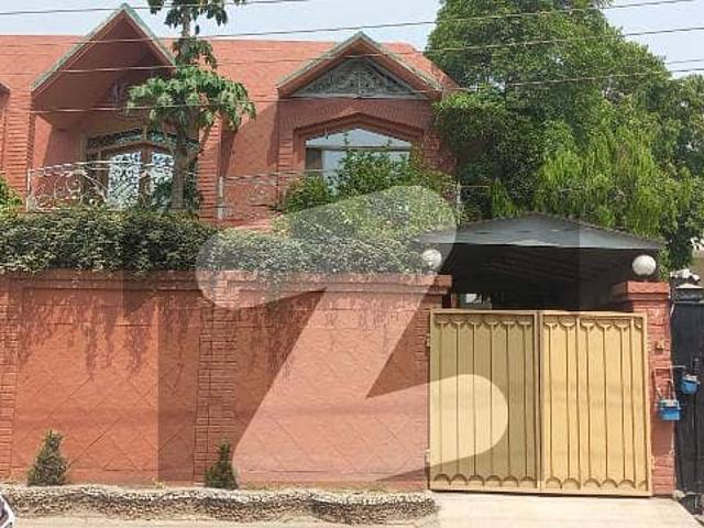 30 Marla House Near Emam Bargah For Several Usage In Upper Mall Road Lahore