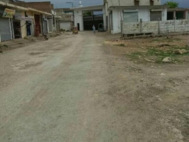30 marla plot hai kohat tabligh markz k main gate k sth hai Kohat ID 71671