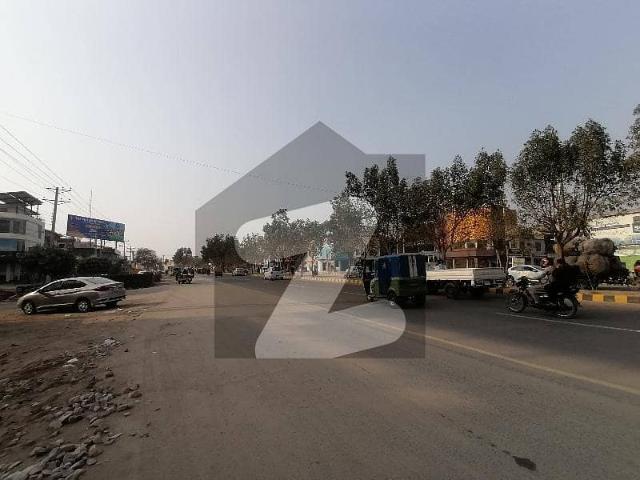 30 Marla Spacious Shop Is Available In Model Town For rent