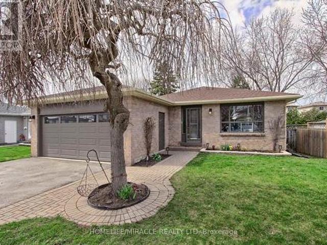 30 Northgate Drive, Bradford West Gwillimbury, ON, L3Z 2H5 house for sale | Listing ID N13047 | Royal LePage