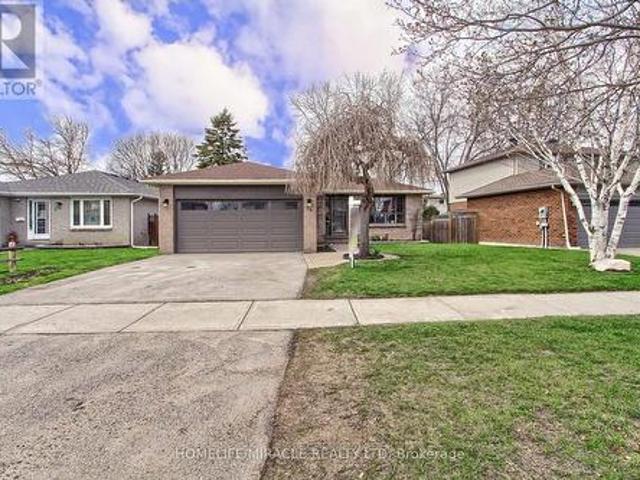 30 Northgate Drive, Bradford West Gwillimbury, ON, L3Z 2H5 house for sale | Listing ID N13591 | Royal LePage